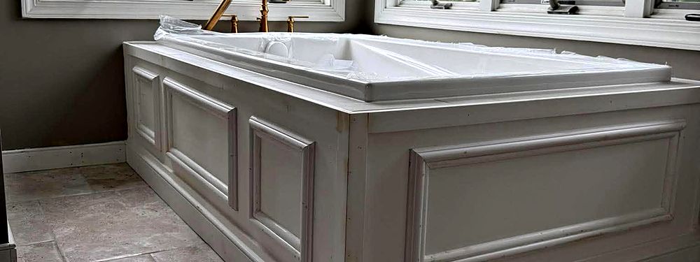Paneled tub surround